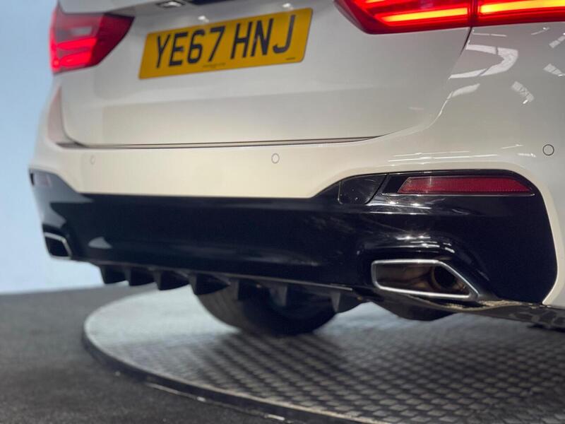 BMW 5 Series 2.0 520d M Sport Touring Auto Euro 6 (s/s) 5dr - U143