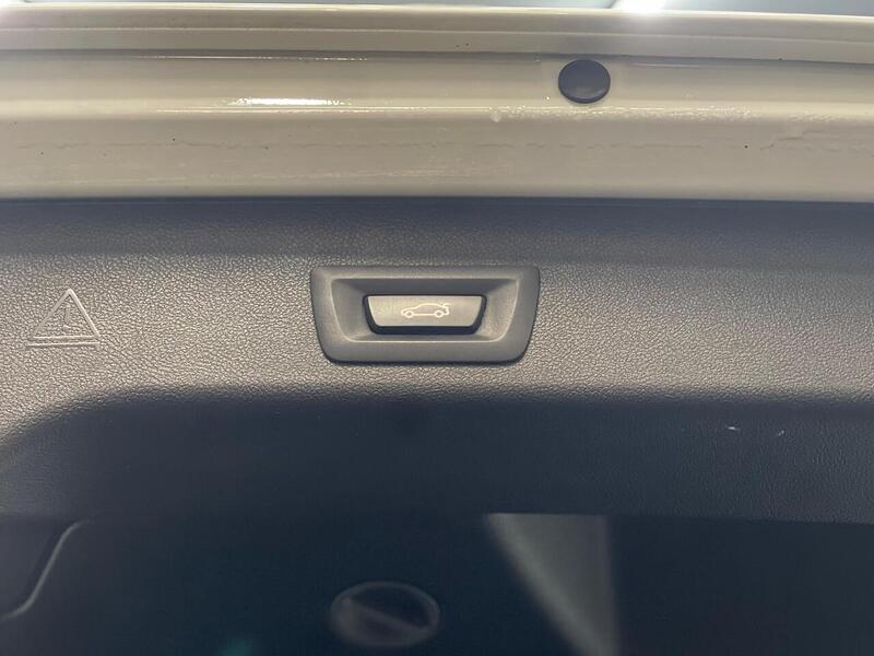 BMW 5 Series 2.0 520d M Sport Touring Auto Euro 6 (s/s) 5dr - U143