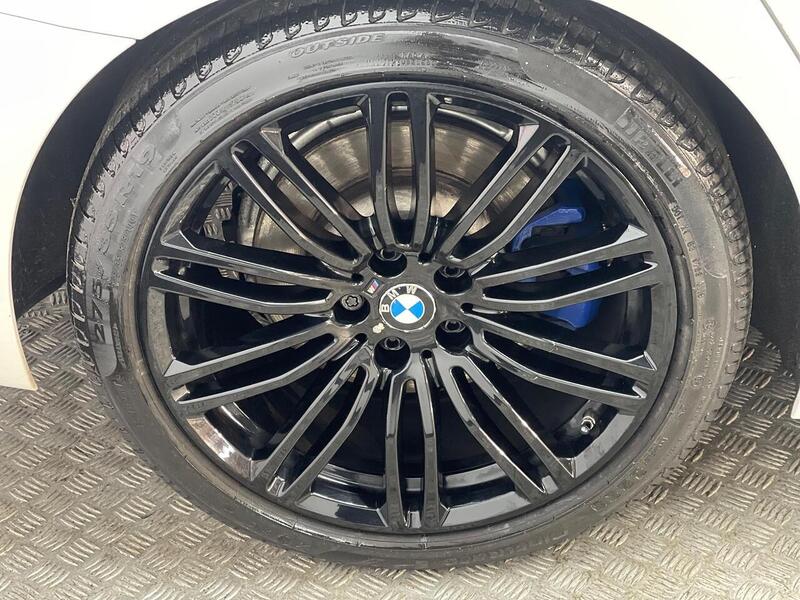 BMW 5 Series 2.0 520d M Sport Touring Auto Euro 6 (s/s) 5dr - U143