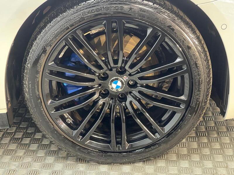 BMW 5 Series 2.0 520d M Sport Touring Auto Euro 6 (s/s) 5dr - U143