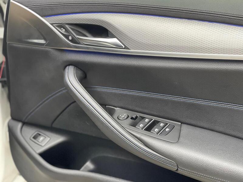 BMW 5 Series 2.0 520d M Sport Touring Auto Euro 6 (s/s) 5dr - U143