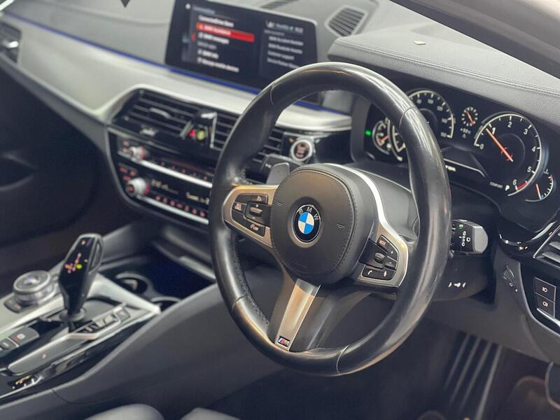 BMW 5 Series 2.0 520d M Sport Touring Auto Euro 6 (s/s) 5dr - U143