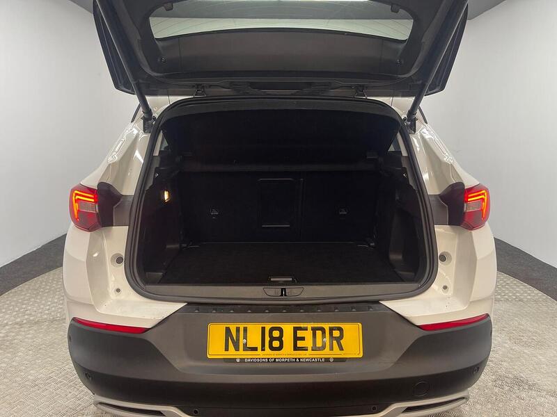 Vauxhall Grandland X 1.6 Turbo D BlueInjection Sport Nav Auto Euro 6 (s/s) 5dr - U147