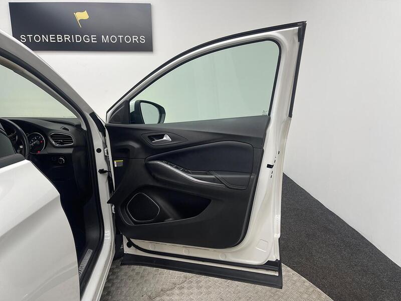 Vauxhall Grandland X 1.6 Turbo D BlueInjection Sport Nav Auto Euro 6 (s/s) 5dr - U147