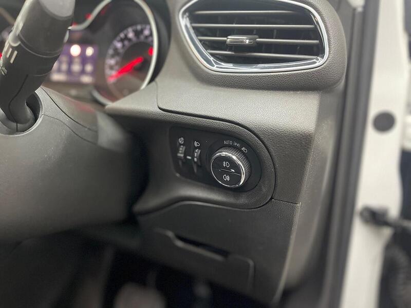 Vauxhall Grandland X 1.6 Turbo D BlueInjection Sport Nav Auto Euro 6 (s/s) 5dr - U147