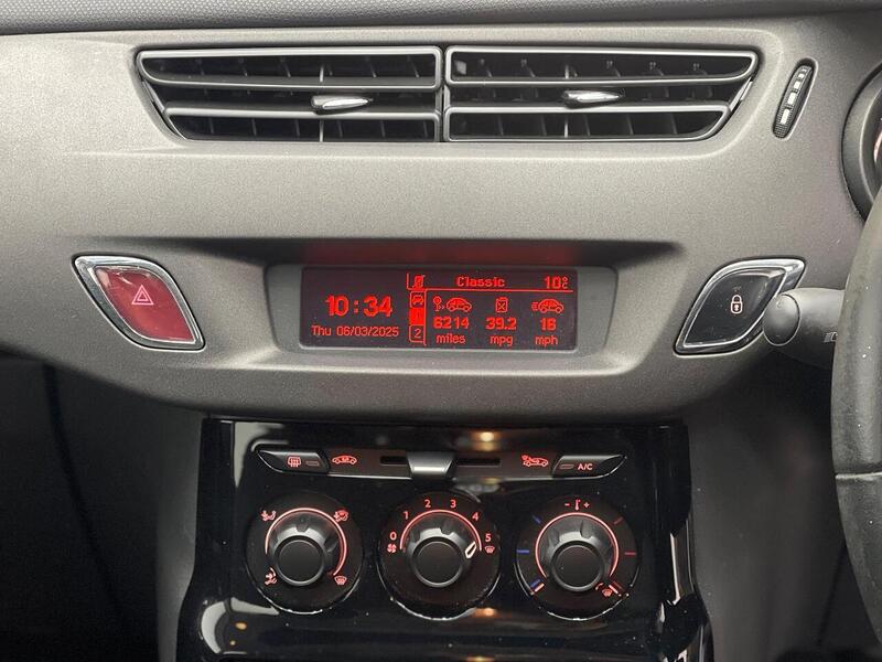 Citroen C3 1.2 PureTech Selection Euro 6 5dr - U148