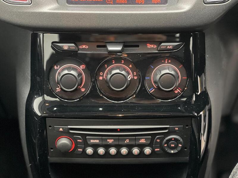Citroen C3 1.2 PureTech Selection Euro 6 5dr - U148