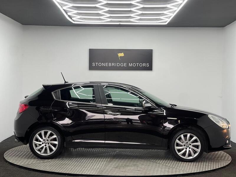 Alfa Romeo Giulietta 2.0 JTDM-2 Business Edition Euro 5 (s/s) 5dr - U152