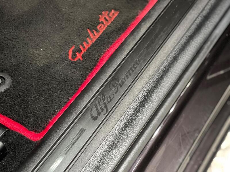 Alfa Romeo Giulietta 2.0 JTDM-2 Business Edition Euro 5 (s/s) 5dr - U152