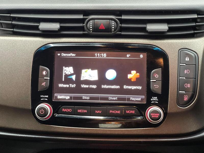 Alfa Romeo Giulietta 2.0 JTDM-2 Business Edition Euro 5 (s/s) 5dr - U152