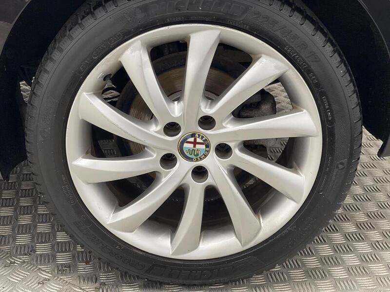 Alfa Romeo Giulietta 2.0 JTDM-2 Business Edition Euro 5 (s/s) 5dr - U152