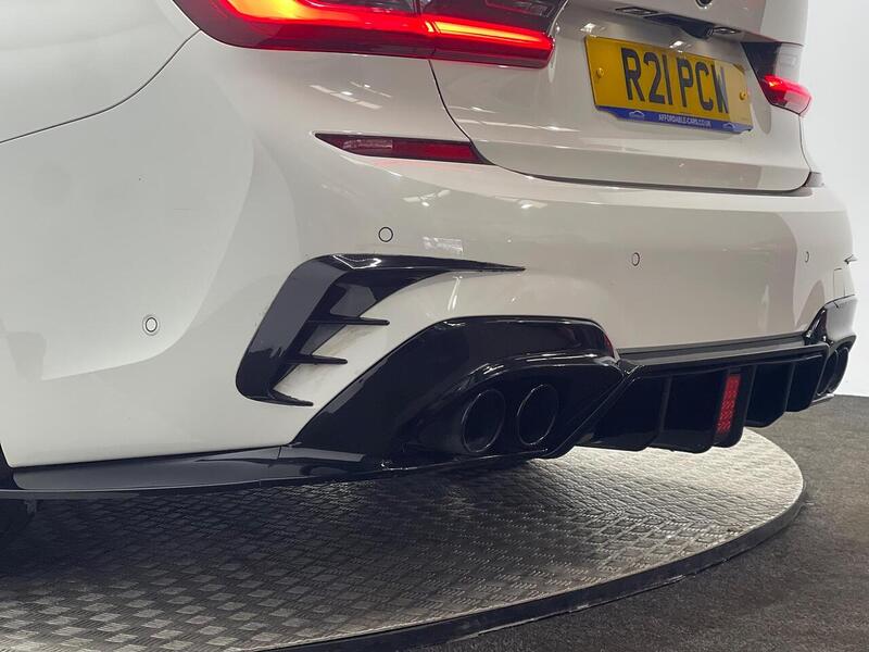 BMW 3 Series 2.0 320d M Sport Auto xDrive Euro 6 (s/s) 4dr - U156