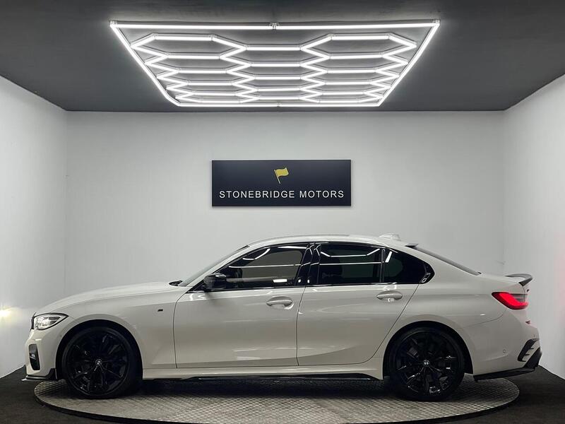 BMW 3 Series 2.0 320d M Sport Auto xDrive Euro 6 (s/s) 4dr - U156