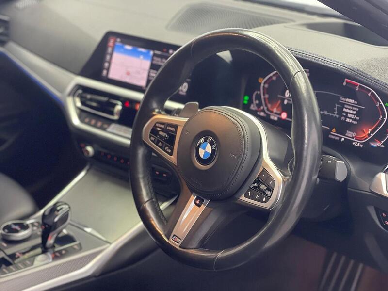 BMW 3 Series 2.0 320d M Sport Auto xDrive Euro 6 (s/s) 4dr - U156
