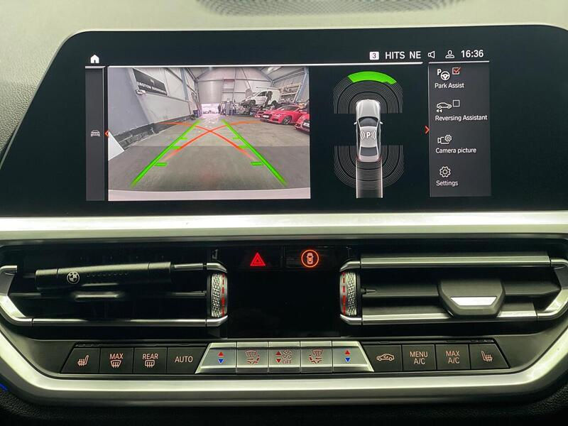 BMW 3 Series 2.0 320d M Sport Auto xDrive Euro 6 (s/s) 4dr - U156