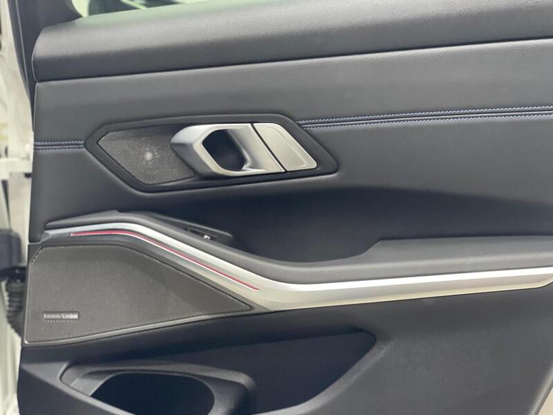 BMW 3 Series 2.0 320d M Sport Auto xDrive Euro 6 (s/s) 4dr - U156