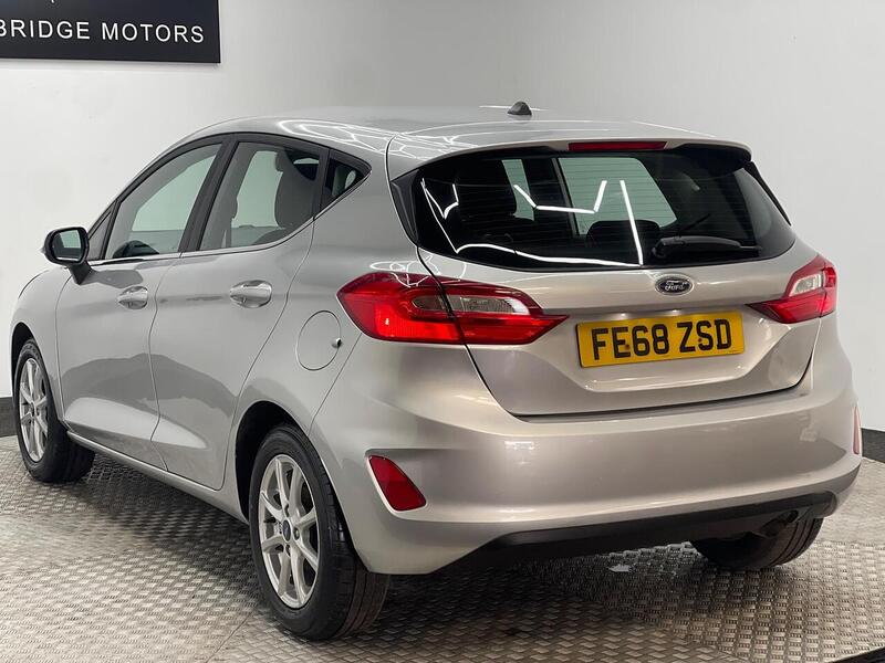 Ford Fiesta 1.0T EcoBoost Zetec Euro 6 (s/s) 5dr - U167