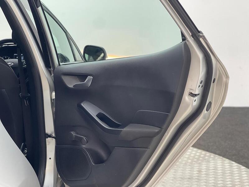 Ford Fiesta 1.0T EcoBoost Zetec Euro 6 (s/s) 5dr - U167