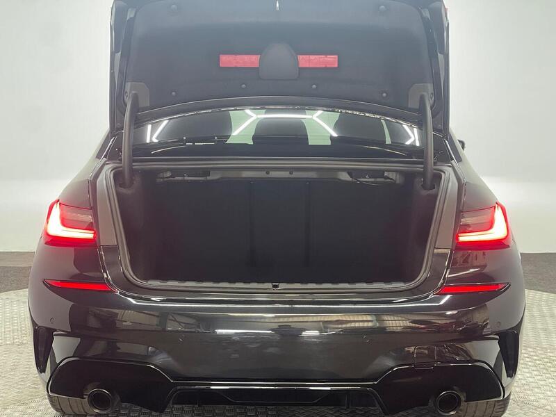 BMW 3 Series 3.0 330d M Sport Auto xDrive Euro 6 (s/s) 4dr - U168