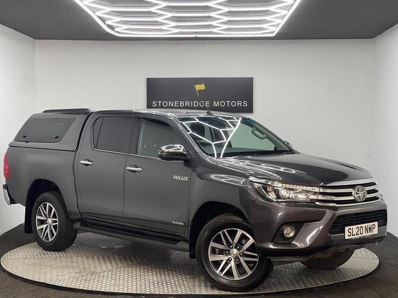 Toyota Hilux 2.4 D-4D Invincible 4WD Euro 6 (s/s) 4dr (TSS) - U183