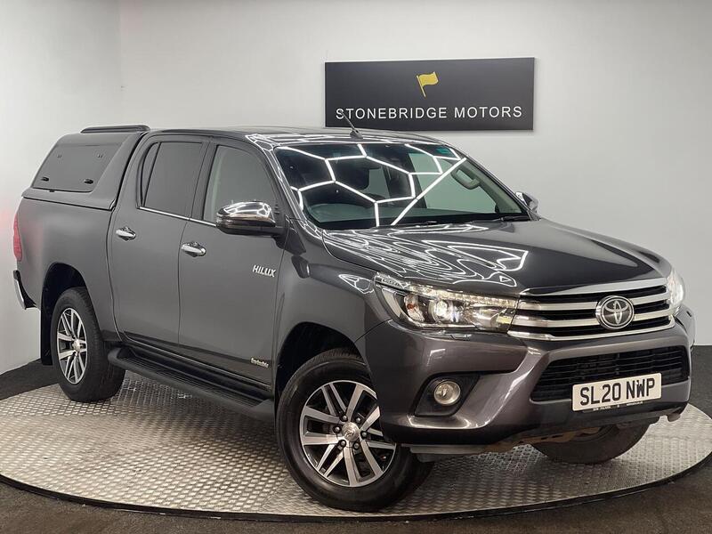 Toyota Hilux 2.4 D-4D Invincible 4WD Euro 6 (s/s) 4dr (TSS) - U183