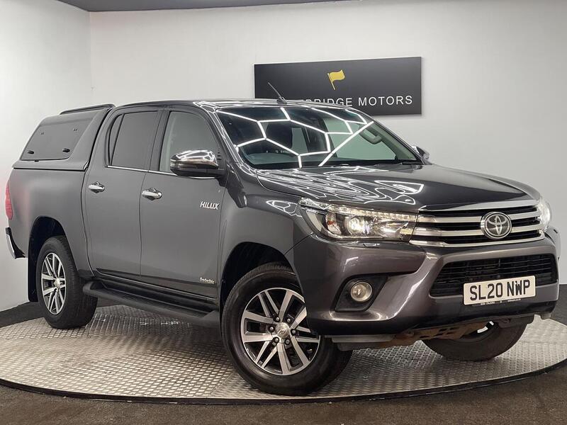 Toyota Hilux 2.4 D-4D Invincible 4WD Euro 6 (s/s) 4dr (TSS) - U183