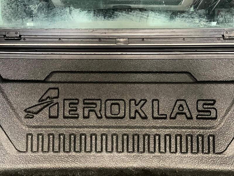 Toyota Hilux 2.4 D-4D Invincible 4WD Euro 6 (s/s) 4dr (TSS) - U183