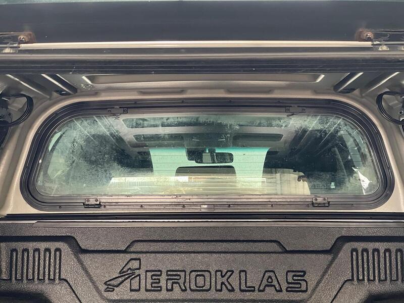 Toyota Hilux 2.4 D-4D Invincible 4WD Euro 6 (s/s) 4dr (TSS) - U183