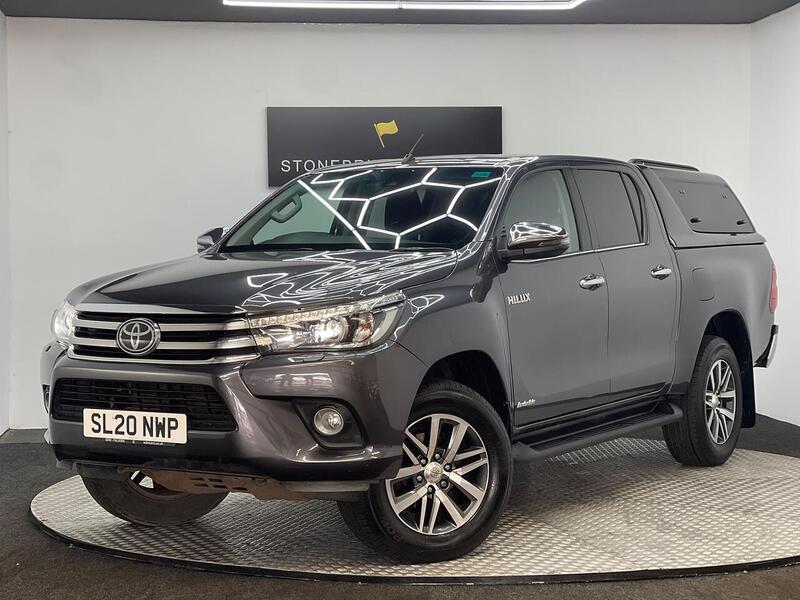 Toyota Hilux 2.4 D-4D Invincible 4WD Euro 6 (s/s) 4dr (TSS) - U183