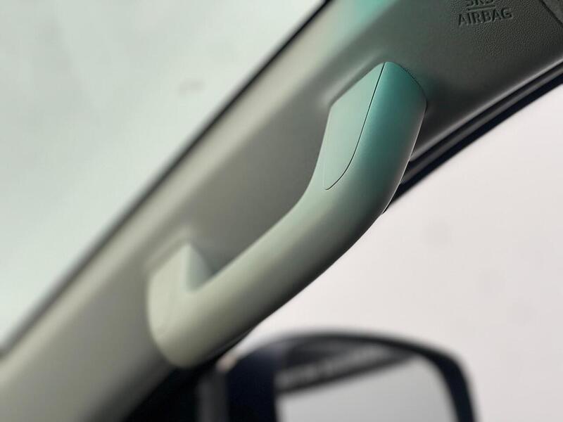 Toyota Hilux 2.4 D-4D Invincible 4WD Euro 6 (s/s) 4dr (TSS) - U183