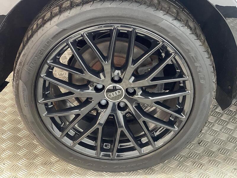 Audi Q3 2.0 TDI Black Edition quattro Euro 6 (s/s) 5dr - U185