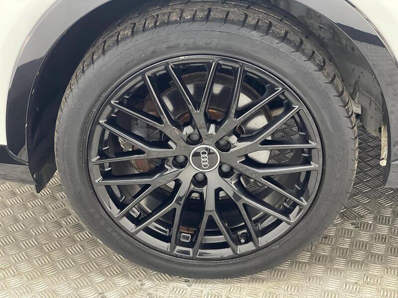 Audi Q3 2.0 TDI Black Edition quattro Euro 6 (s/s) 5dr - U185