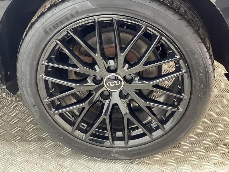 Audi Q3 2.0 TDI Black Edition quattro Euro 6 (s/s) 5dr - U185