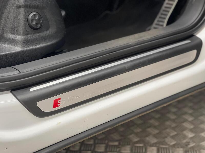 Audi Q3 2.0 TDI Black Edition quattro Euro 6 (s/s) 5dr - U185