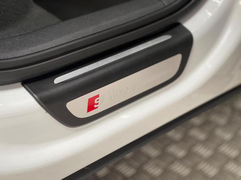 Audi Q3 2.0 TDI Black Edition quattro Euro 6 (s/s) 5dr - U185