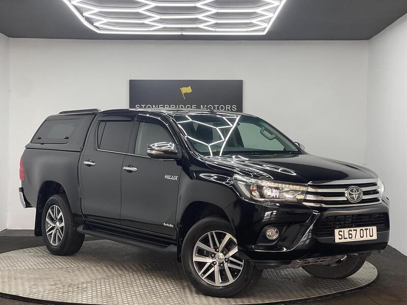 Toyota Hilux 2.4 D-4D Invincible 4WD Euro 6 (s/s) 4dr (TSS, 3.5t) - U186