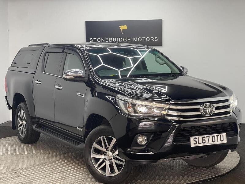 Toyota Hilux 2.4 D-4D Invincible 4WD Euro 6 (s/s) 4dr (TSS, 3.5t) - U186