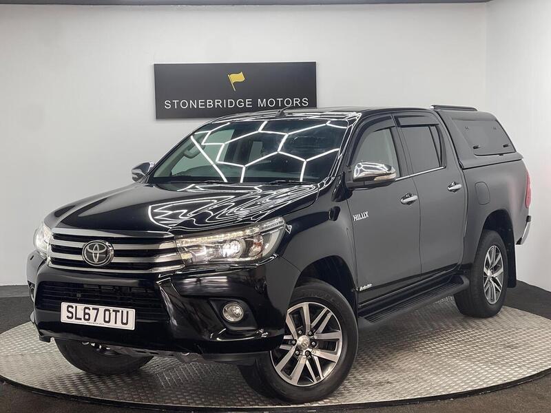 Toyota Hilux 2.4 D-4D Invincible 4WD Euro 6 (s/s) 4dr (TSS, 3.5t) - U186
