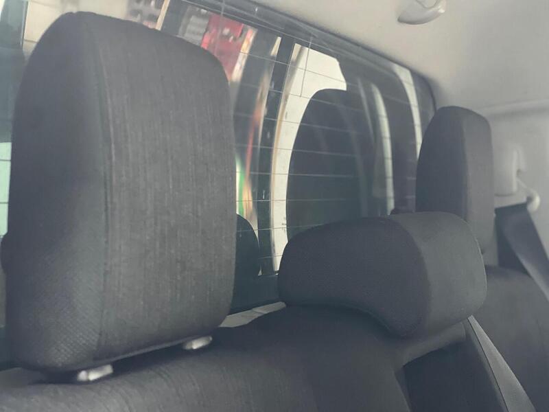 Toyota Hilux 2.4 D-4D Invincible 4WD Euro 6 (s/s) 4dr (TSS, 3.5t) - U186