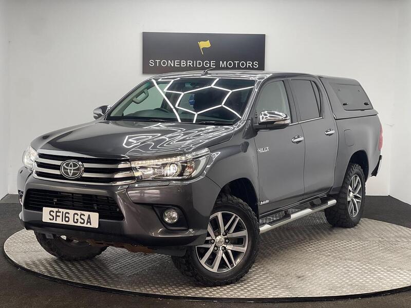 Toyota Hilux 2.4 D-4D Invincible 4WD Euro 6 4dr (TSS) - U188