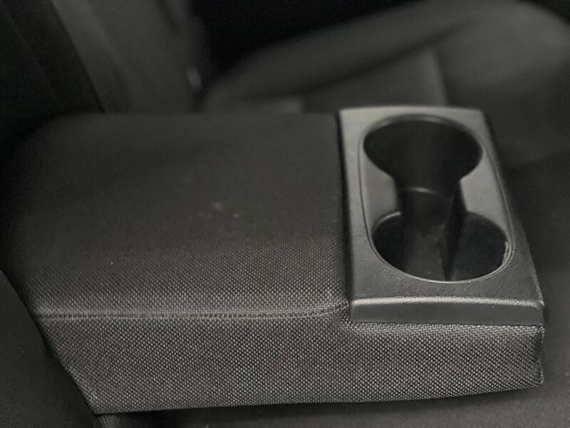 Toyota Hilux 2.4 D-4D Invincible 4WD Euro 6 4dr (TSS) - U188