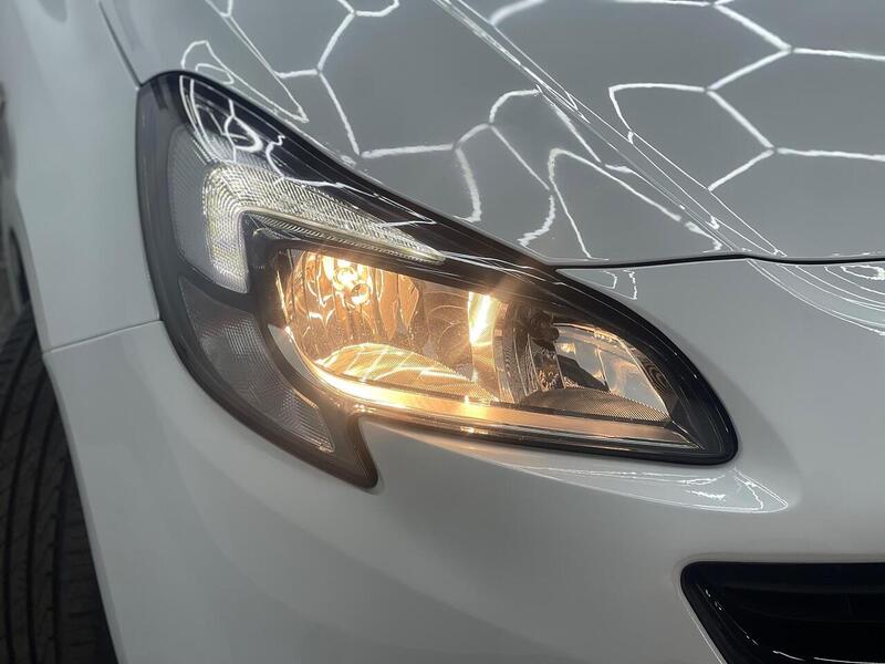 Vauxhall Corsa 1.4i ecoTEC Griffin Euro 6 3dr - U196