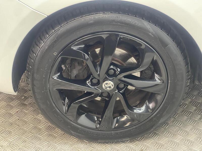 Vauxhall Corsa 1.4i ecoTEC Griffin Euro 6 3dr - U196