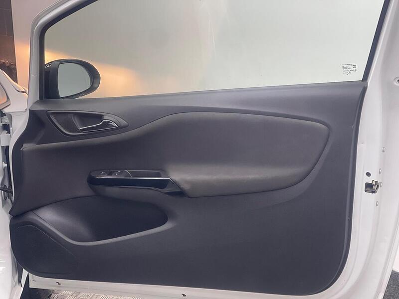 Vauxhall Corsa 1.4i ecoTEC Griffin Euro 6 3dr - U196