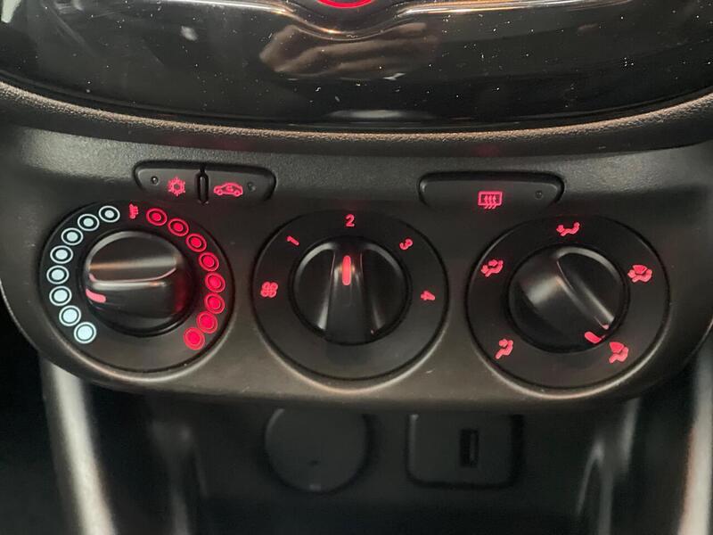 Vauxhall Corsa 1.4i ecoTEC Griffin Euro 6 3dr - U196