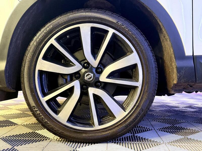 Nissan Qashqai 1.5 dCi Tekna 2WD Euro 6 (s/s) 5dr - U201