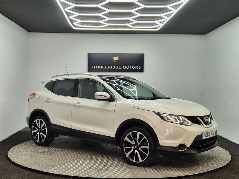 Nissan Qashqai 1.5 dCi Tekna 2WD Euro 6 (s/s) 5dr - U201