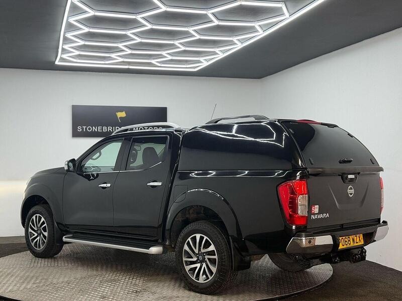 Nissan Navara 2.3 dCi Tekna Auto 4WD Euro 6 4dr - U202