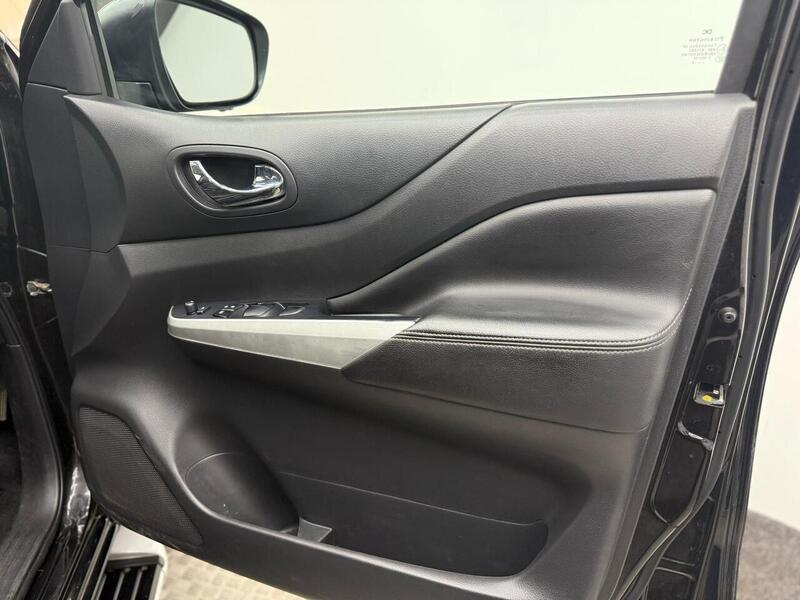 Nissan Navara 2.3 dCi Tekna Auto 4WD Euro 6 4dr - U202