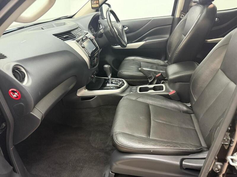 Nissan Navara 2.3 dCi Tekna Auto 4WD Euro 6 4dr - U202